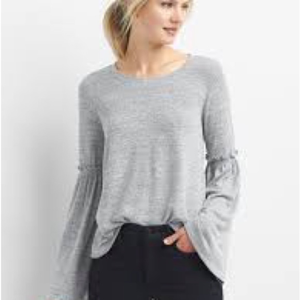 Banana Republic Boho Heather Gray Trumpet Sleeve Soft Knit Ruffle Top XS